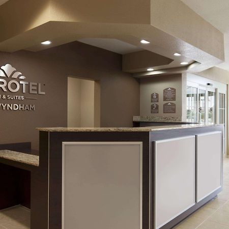 Microtel Inn & Suites Kenedy Kültér fotó