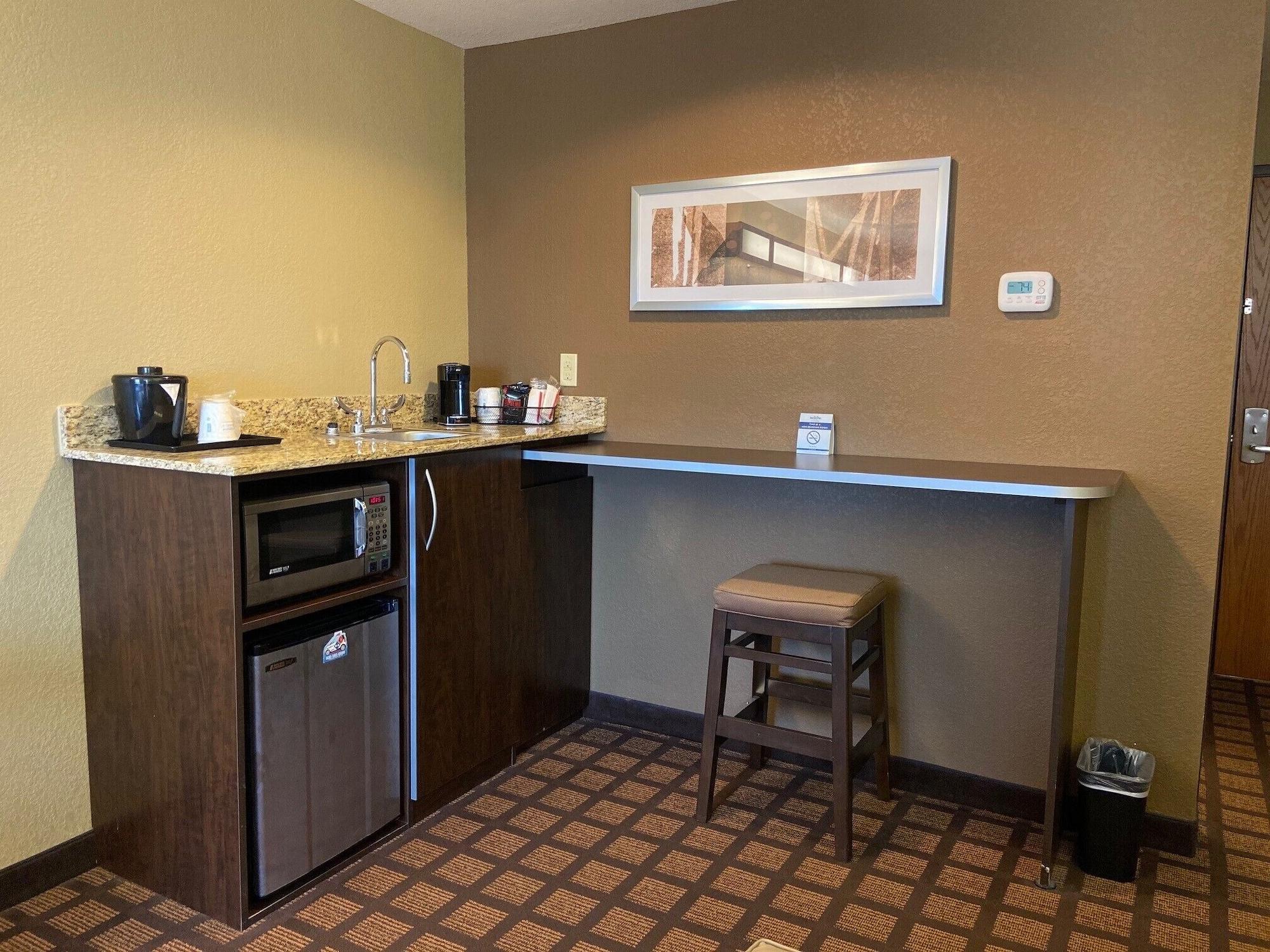 Microtel Inn & Suites Kenedy Kültér fotó