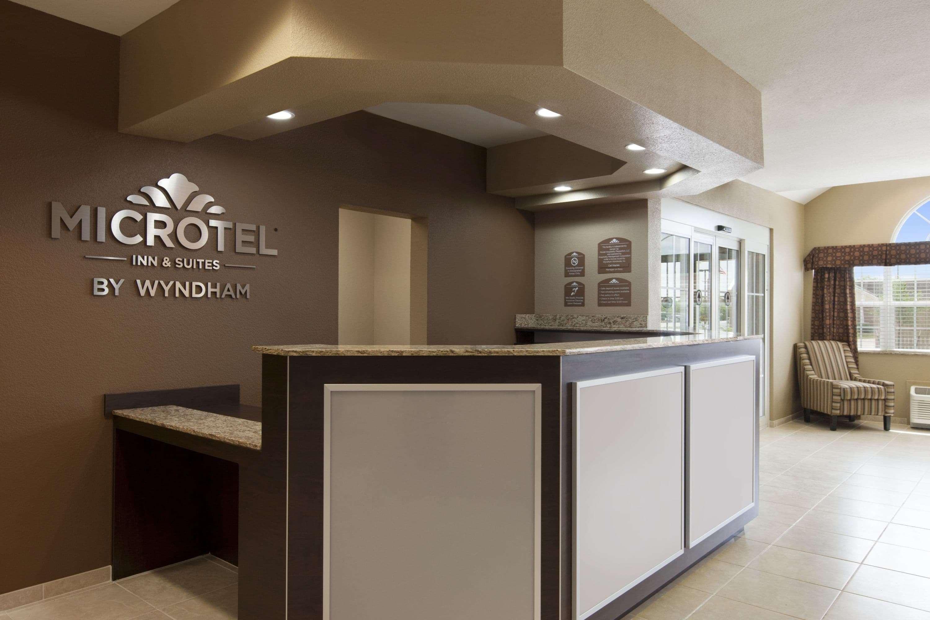 Microtel Inn & Suites Kenedy Kültér fotó
