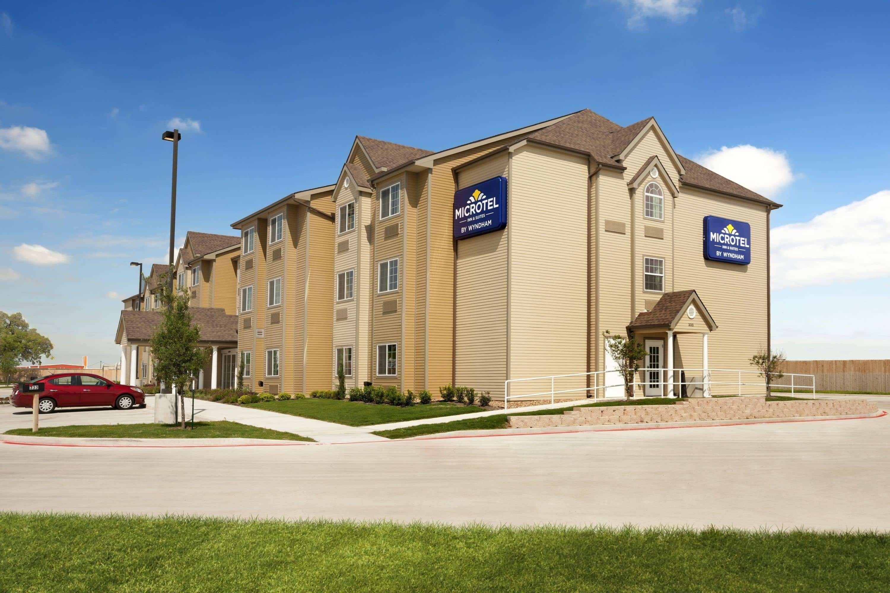 Microtel Inn & Suites Kenedy Kültér fotó