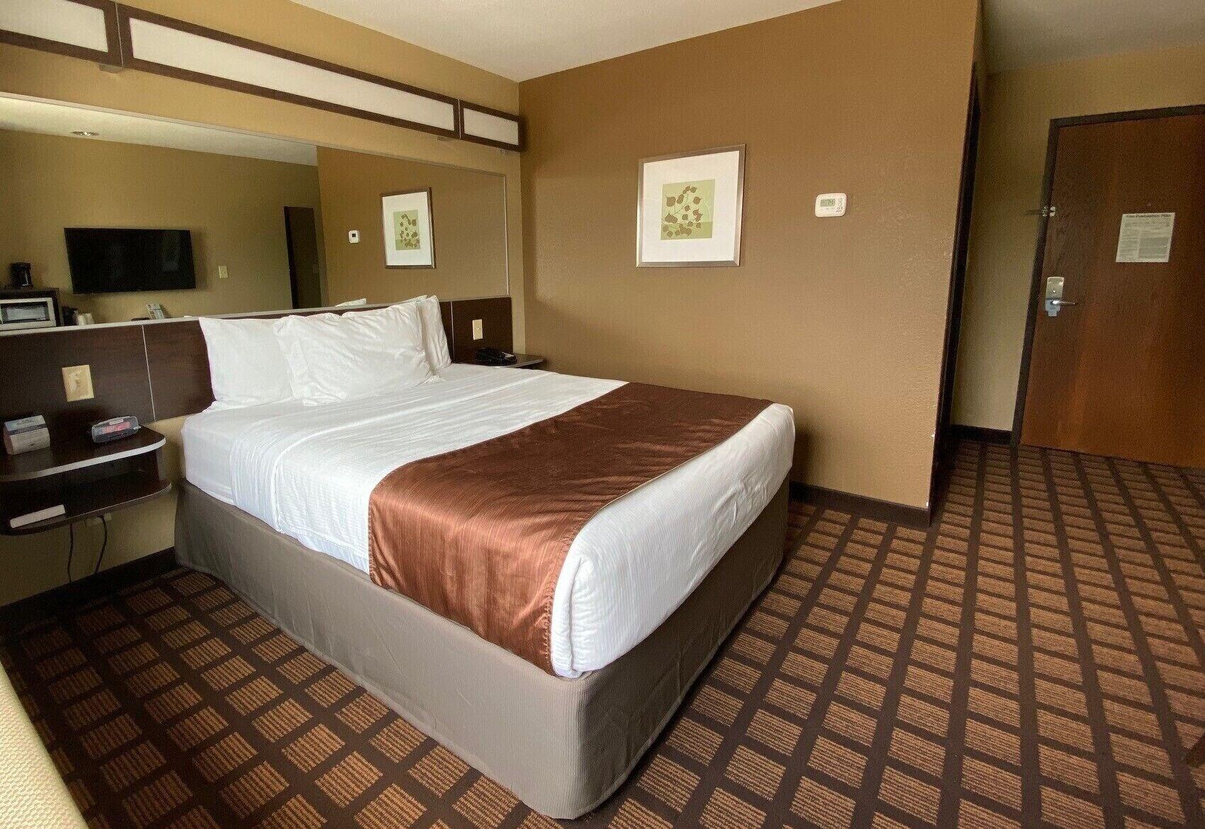 Microtel Inn & Suites Kenedy Kültér fotó