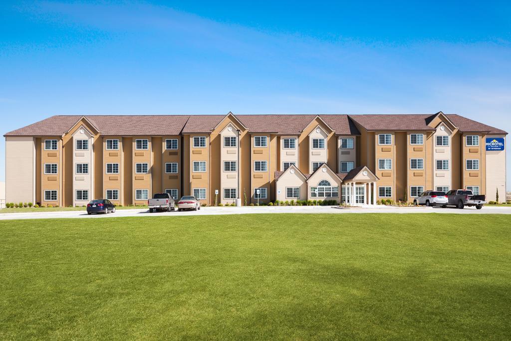 Microtel Inn & Suites Kenedy Kültér fotó