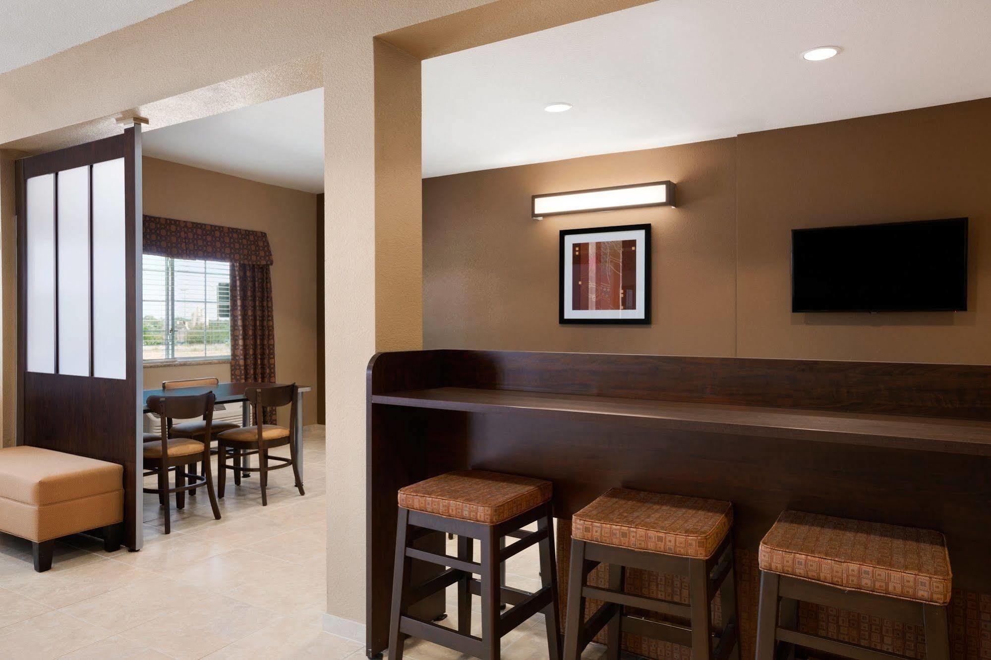 Microtel Inn & Suites Kenedy Kültér fotó
